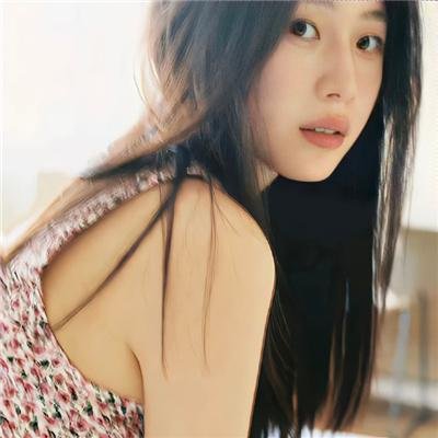 我才不会爱上契约女友海报